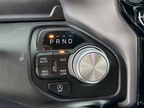 Used 2023 RAM 1500 Laramie AWD/4WD image 15