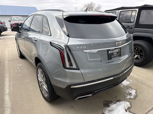 Used 2023 Cadillac XT5 Sportv w/ Technology Package image 3