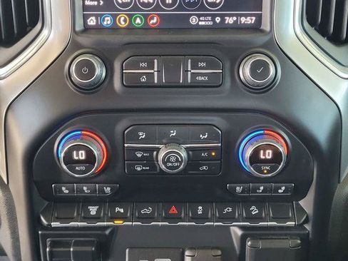 Used 2022 Chevrolet Silverado 2500 LTZ w/ LTZ Convenience Package AWD/4WD image 21