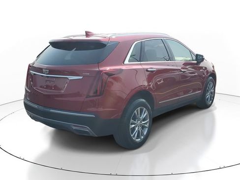 Certified 2023 Cadillac XT5 Premium Luxury w/ LPO, Floor Liner Package AWD/4WD image 4