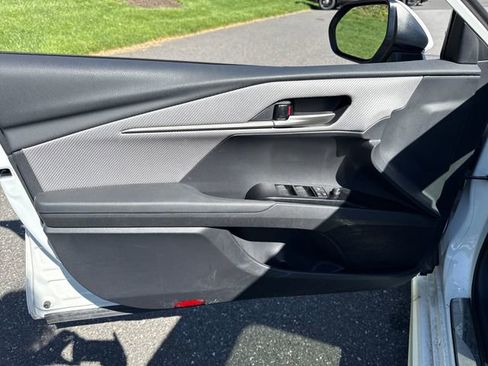 Used 2025 Toyota Camry SE w/ Convenience Package FWD image 24