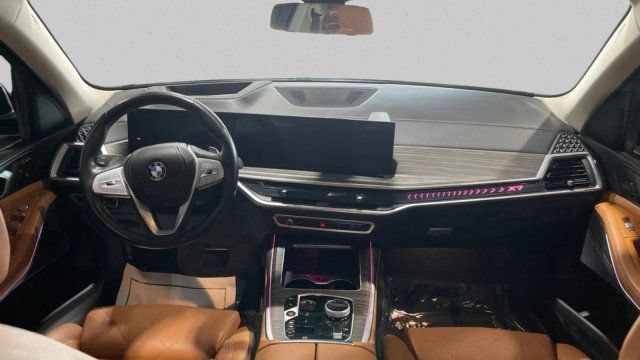Used 2024 BMW X7 xDrive40i AWD/4WD image 14
