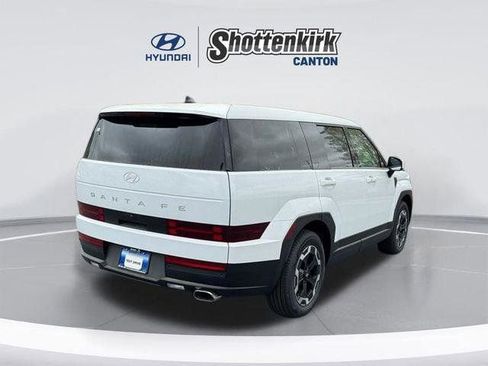 Used 2026 Hyundai Santa Fe SE FWD image 5