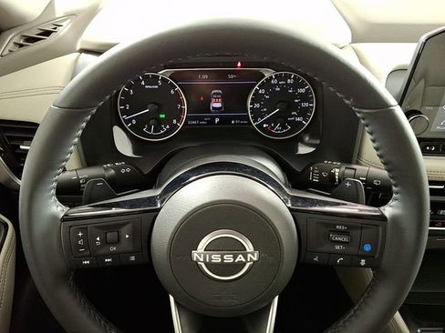 Used 2023 Nissan Rogue SL w/ SL Premium Package image 20