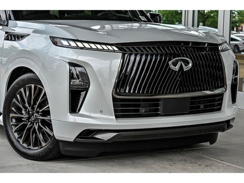 Used 2025 INFINITI QX80 Autograph AWD/4WD image 2