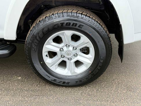 Used 2023 Toyota 4Runner SR5 Premium w/ Moonroof Package image 7