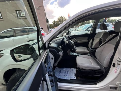 Used 2018 Subaru Forester 2.5i AWD/4WD image 16