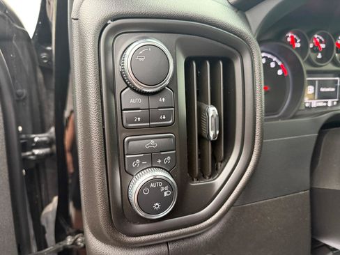 Used 2024 GMC Sierra 1500 Pro w/ Graphite Edition AWD/4WD image 17