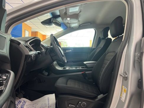 Used 2019 Ford Edge SEL AWD/4WD image 18