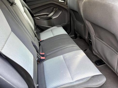 Used 2017 Ford Escape SE w/ Equipment Group 201A image 11