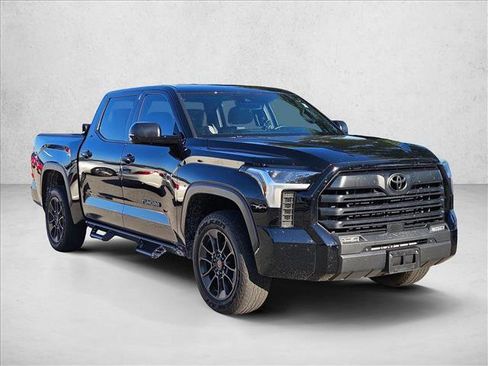Used 2025 Toyota Tundra SR5 AWD/4WD image 3