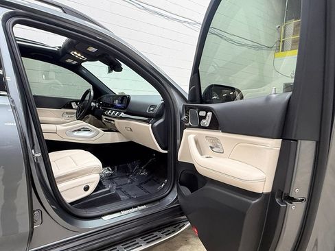 Used 2024 Mercedes-Benz GLE 450e 4MATIC image 40