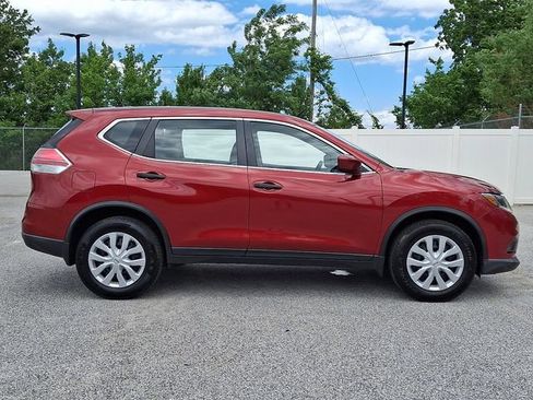 Used 2016 Nissan Rogue S AWD/4WD image 10