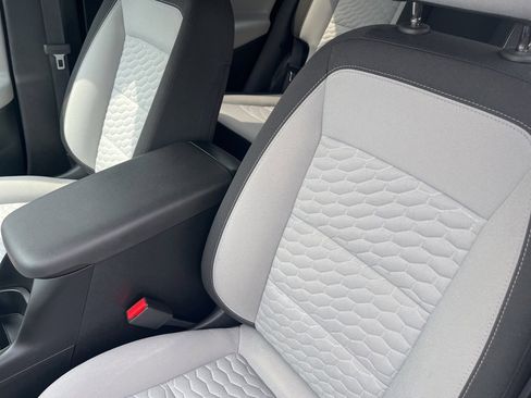 Used 2020 Chevrolet Equinox LS w/ LS Convenience Package image 10