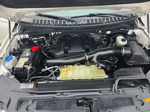 Used 2019 Ford Expedition Limited w/ Equipment Group 301A image 27