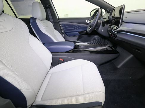New 2025 Volkswagen ID.4 Pro S Plus image 12