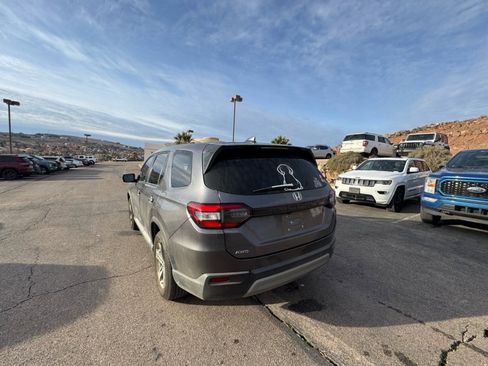 Used 2023 Honda Pilot EX-L image 3