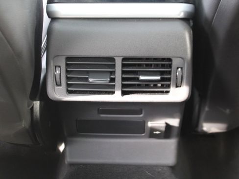 Certified 2022 Land Rover Range Rover Velar S image 28