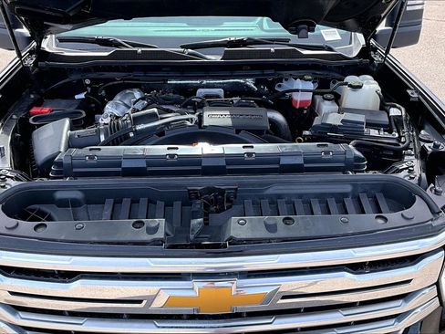 Used 2024 Chevrolet Silverado 3500 High Country w/ Technology Package AWD/4WD image 31