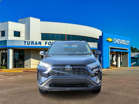 Used 2024 Toyota RAV4 XLE AWD/4WD image 10