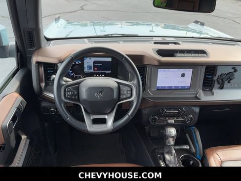 Used 2022 Ford Bronco Outer Banks AWD/4WD image 12