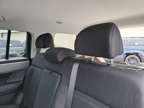 New 2026 Hyundai Santa Fe SE FWD image 16