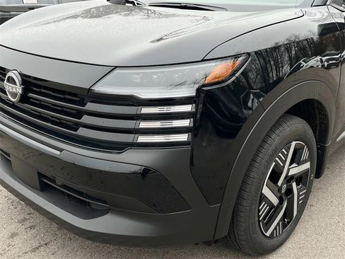 New 2026 Nissan Kicks SV image 11