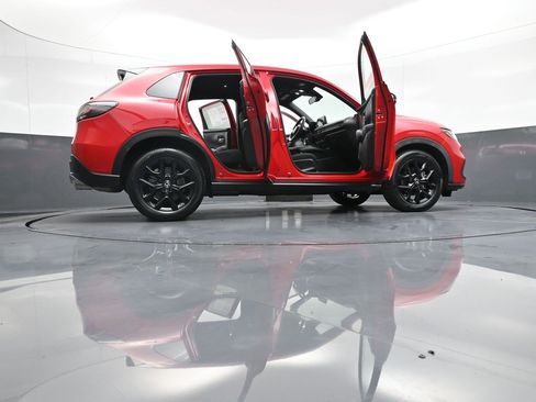 Certified 2024 Honda HR-V Sport image 46
