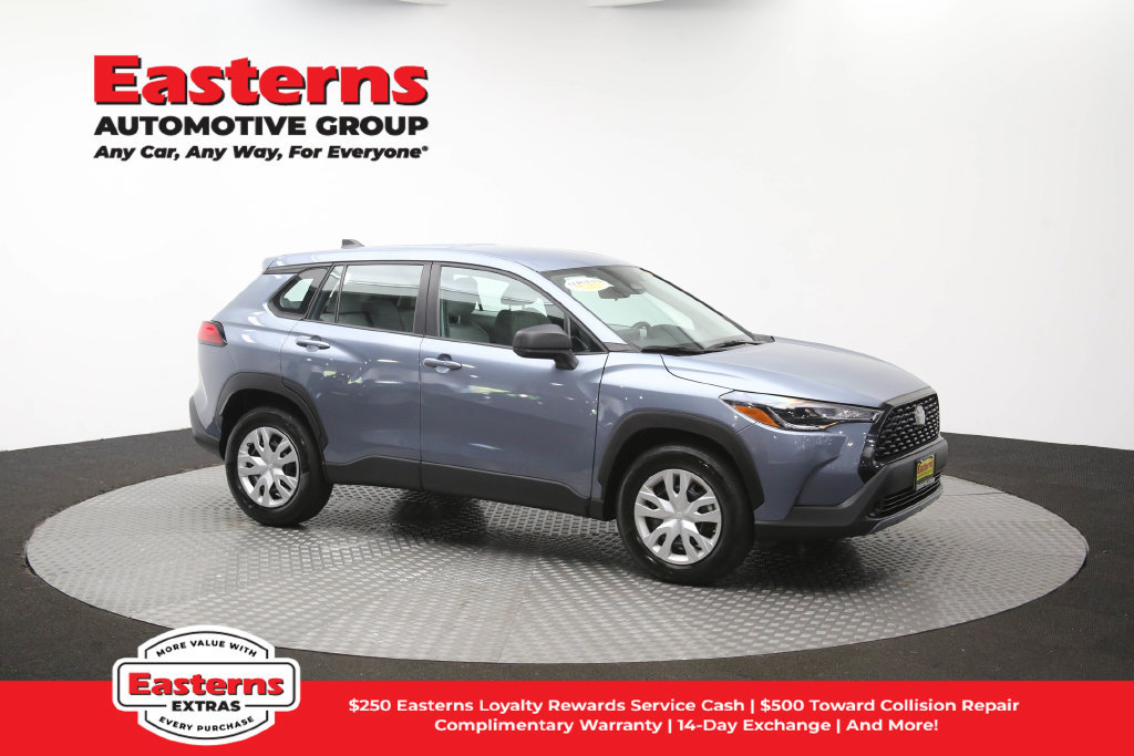 Used 2025 Toyota Corolla Cross L FWD image 47