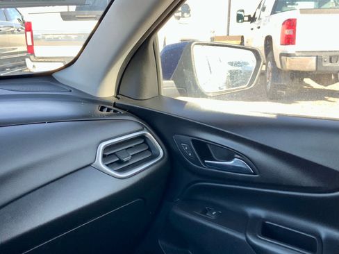 Used 2020 Chevrolet Equinox LT image 34