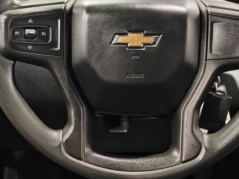Used 2019 Chevrolet Silverado 1500 Custom w/ Trailering Package AWD/4WD image 5