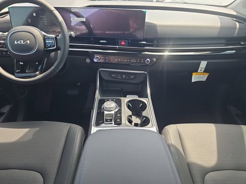 New 2026 Kia Carnival SX Prestige FWD image 15
