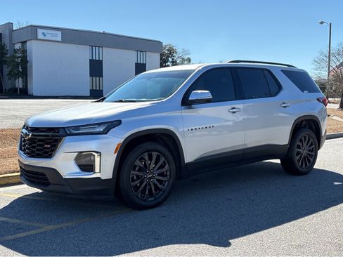 Used 2022 Chevrolet Traverse RS AWD/4WD image 3
