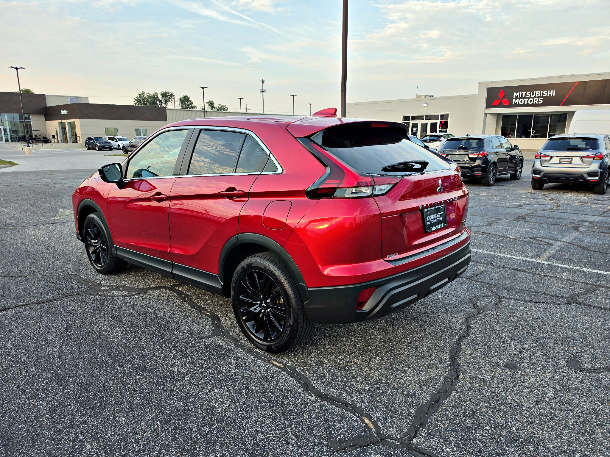 Used 2024 Mitsubishi Eclipse Cross LE AWD/4WD image 23