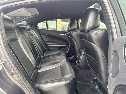 Used 2018 Dodge Charger GT image 31