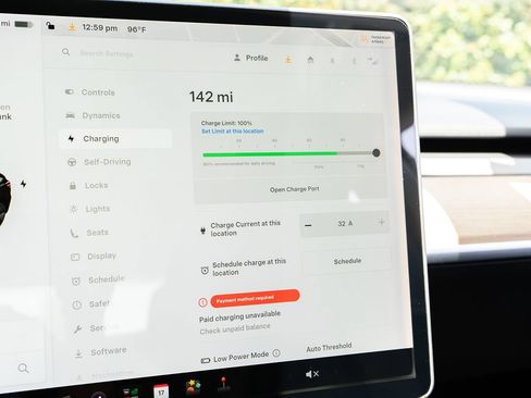 Used 2020 Tesla Model 3 Standard Range Plus RWD image 22