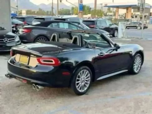Used 2018 FIAT 124 Spider Classica RWD image 40
