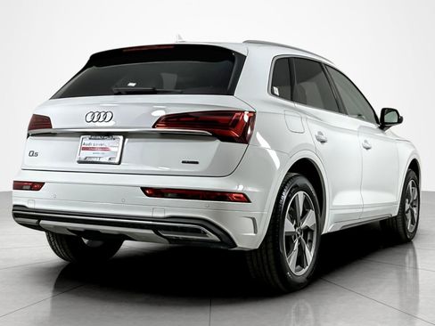 Used 2023 Audi Q5 2.0T Premium w/ Convenience Package image 5