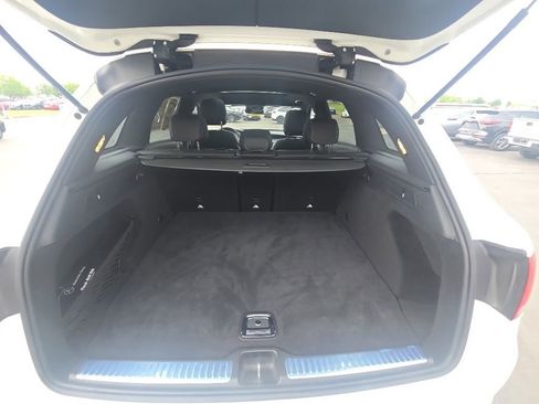 Used 2022 Mercedes-Benz GLC 300 4MATIC image 29