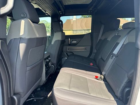 Used 2025 GMC Hummer EV 2X AWD/4WD image 12