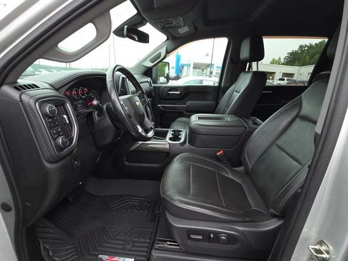 Used 2020 Chevrolet Silverado 2500 LTZ w/ LTZ Plus Package AWD/4WD image 16