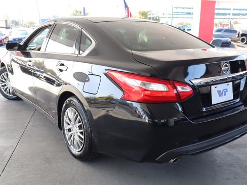 Used 2017 Nissan Altima 2.5 S w/ Power Driver Seat Package image 7