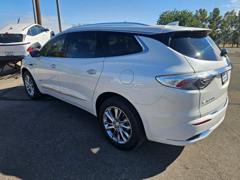 Used 2023 Buick Enclave Avenir w/ Avenir Technology Package AWD/4WD image 3