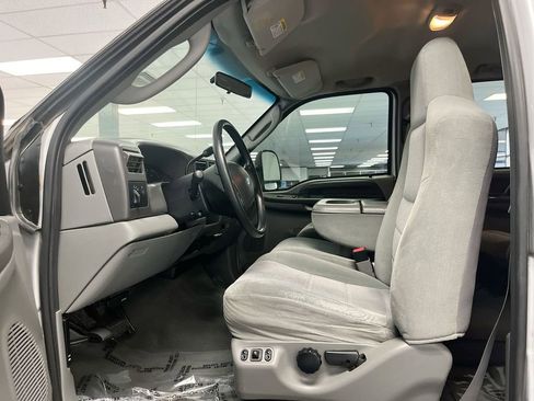 Used 2004 Ford F350 image 14