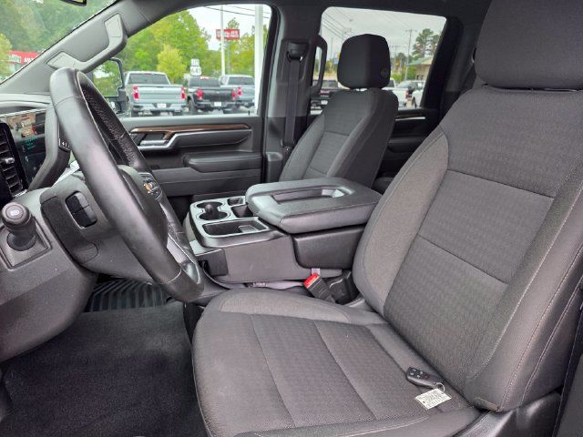 Used 2025 Chevrolet Silverado 3500 LT w/ Safety Package AWD/4WD image 23