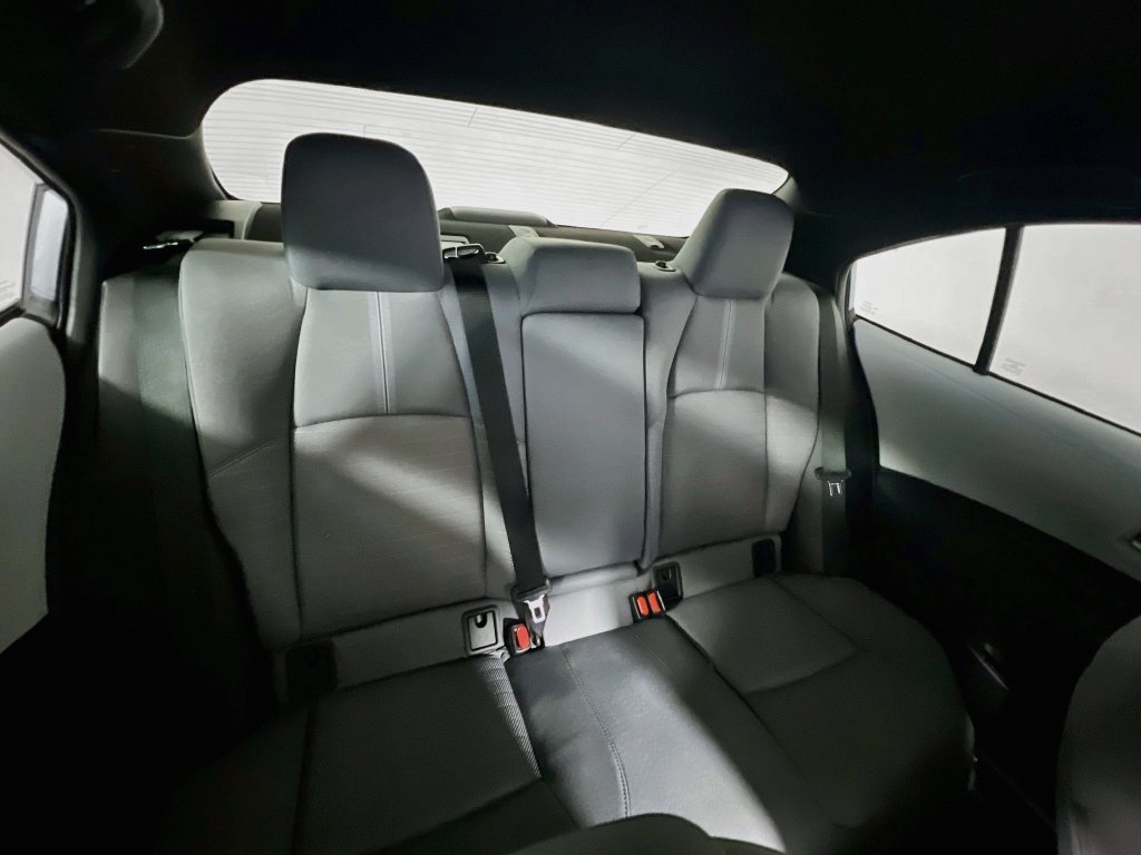Used 2026 Toyota Corolla SE FWD image 28