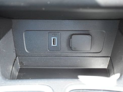 Used 2019 Ford Escape Titanium AWD/4WD image 35