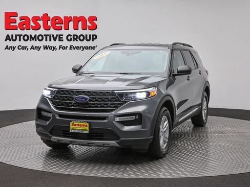 Used 2023 Ford Explorer XLT w/ Equipment Group 202A AWD/4WD image 1