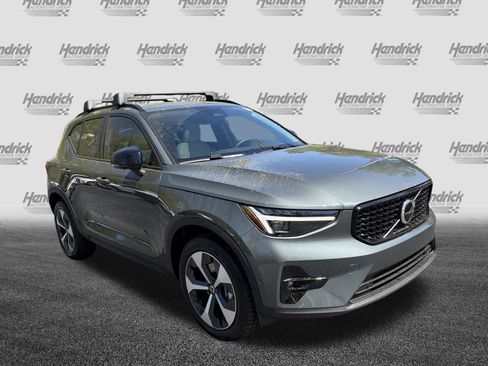New 2026 Volvo XC40 B5 Plus w/ Protection Package Premier AWD/4WD image 2