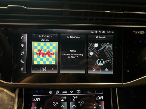 Used 2024 Audi RS Q8 4.0 TFSI QUATTRO image 17